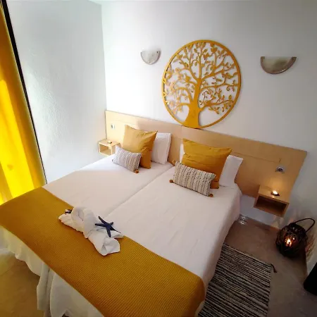 Guinea Nidive * San Bartolomé