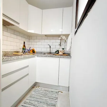 Guinea Nidive * San Bartolomé